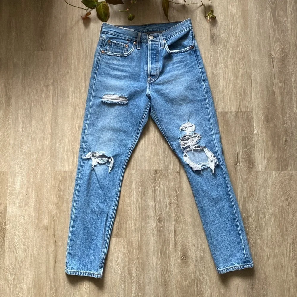 Levi's 501 Distressed Jeans
